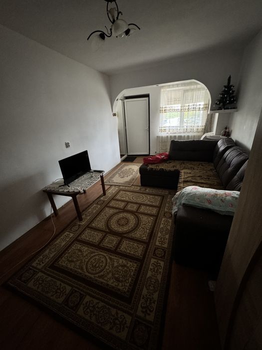 Inchiriez apartament 2 camere