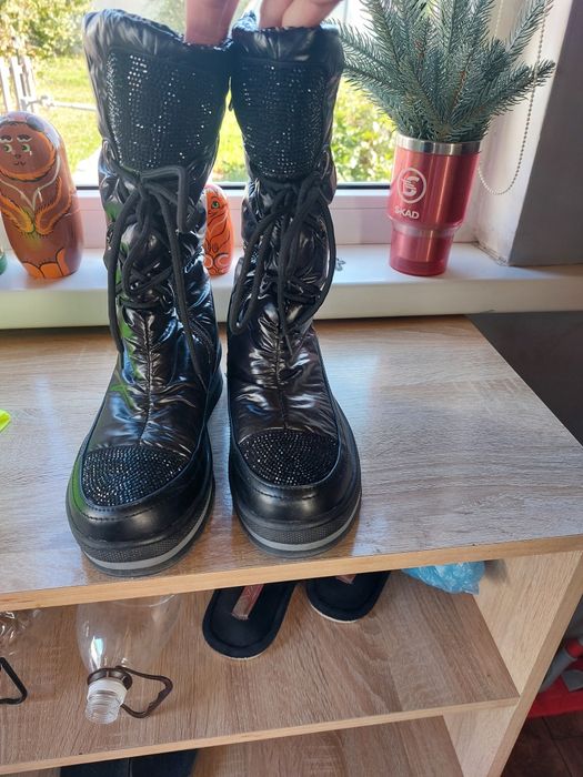 Продам ботинки для девочек