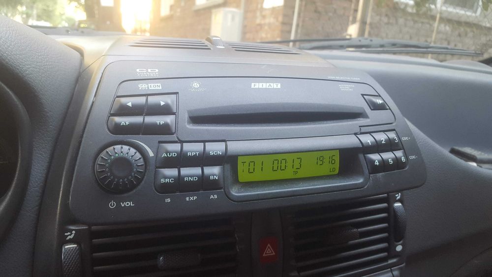 Оригинално CD AD182H4 AUX за FIAT Bravo/Brava/Marea/Браво/Брава/Мареа