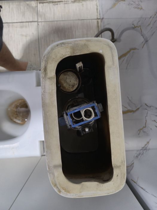 Срочно продам унитаз