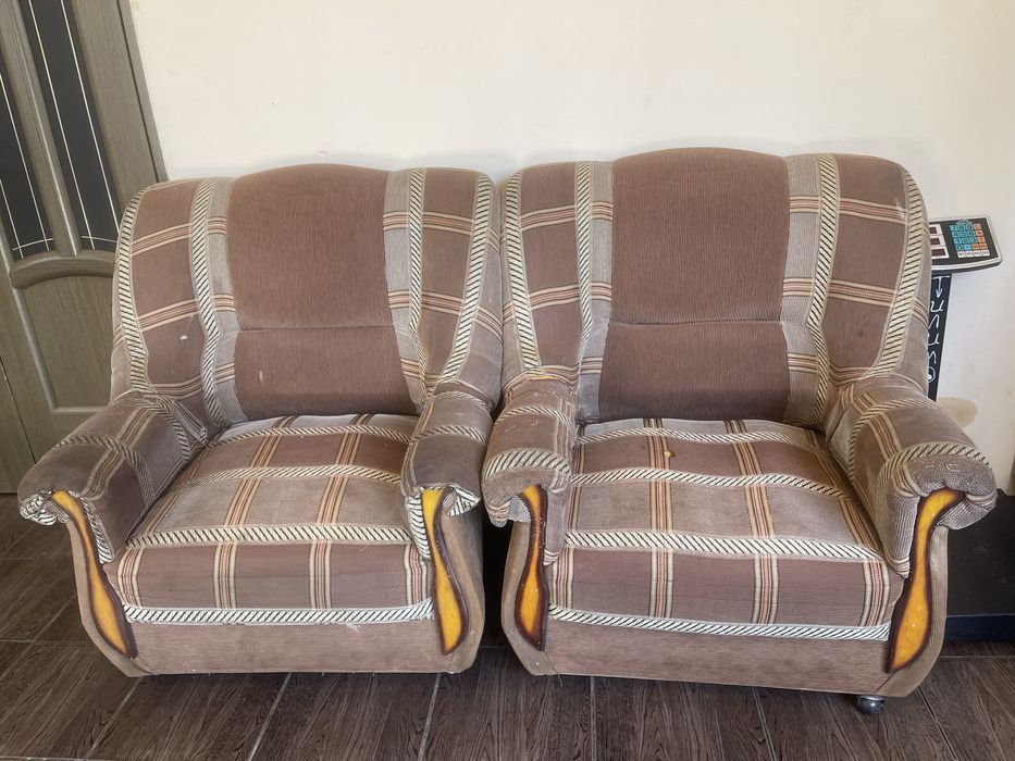 Продам два кресла