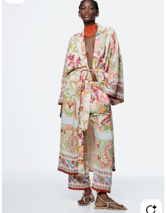 Zara дамски сет флорален