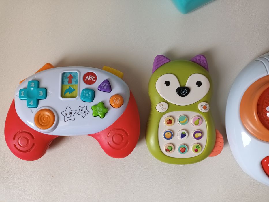 Лот бебешки играчки