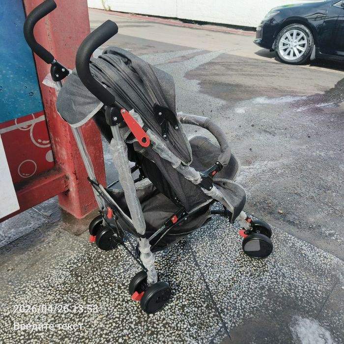 Детская прогулочная коляска