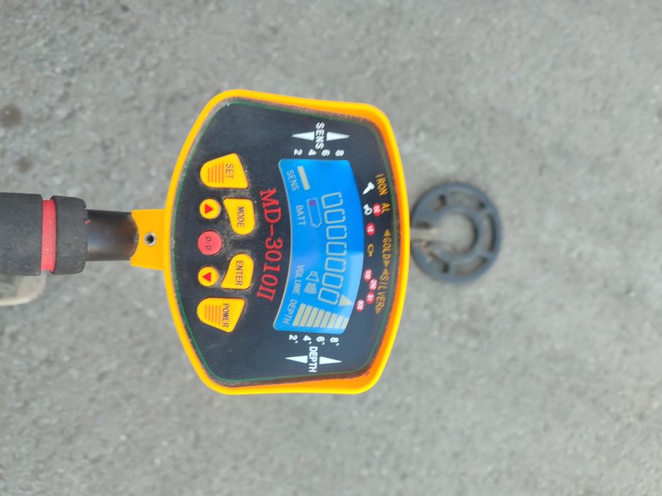 Продам металлоискатель