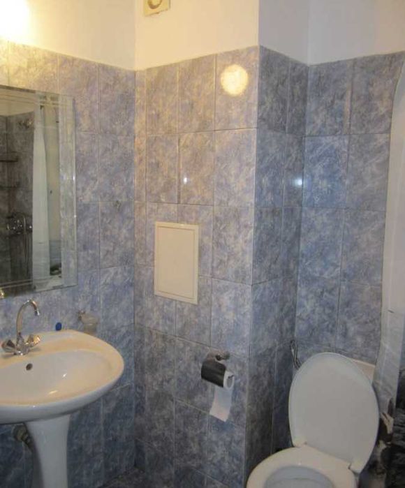 Дава се под наем Двустаен апартамент в Бургас, Меден рудник - зона А - 60 кв.м за 160 € - Снимка #4