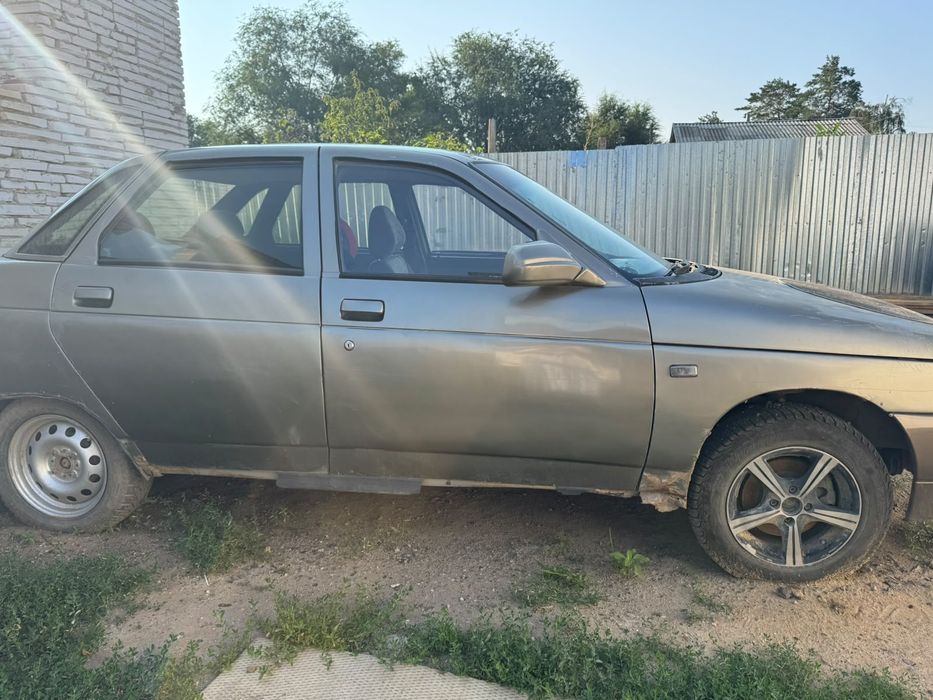 ВАЗ (LADA) 2110
16кл газ.бензин