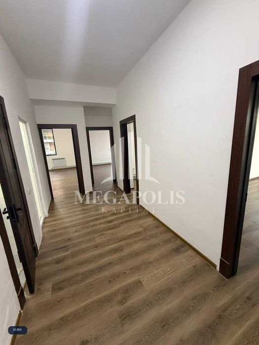 BUXORO, GOR GAZDA ARZON NARXDA 3xonali kvartira sotiladi. №895