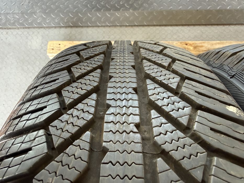 4бр. ОТЛИЧНИ Зимни Гуми С Борд 215/65R/16 -SEMPERIT- DOT:4020- 7.9мм.+6.9мм.
