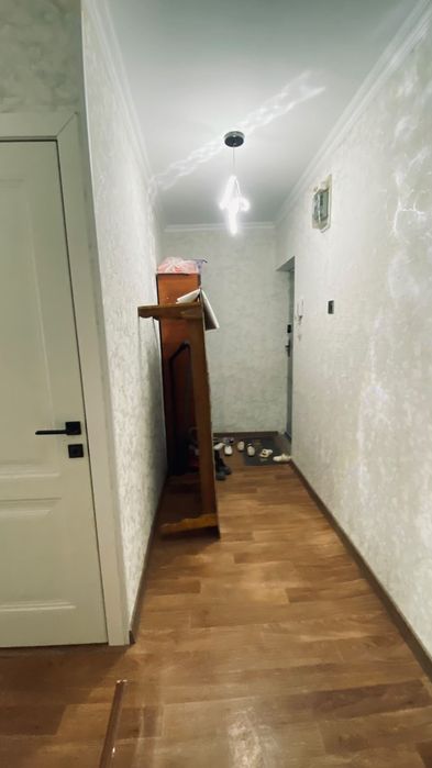 Продам 2 ком. кв.в 7мкр,дом 32