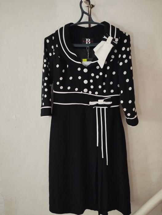 Продам платья недорого новые