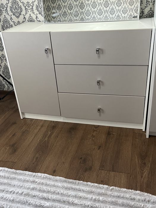 Продам спальный гарнитур