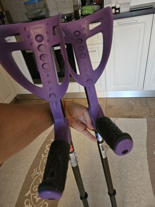 Cârje ergonimice Ergotech