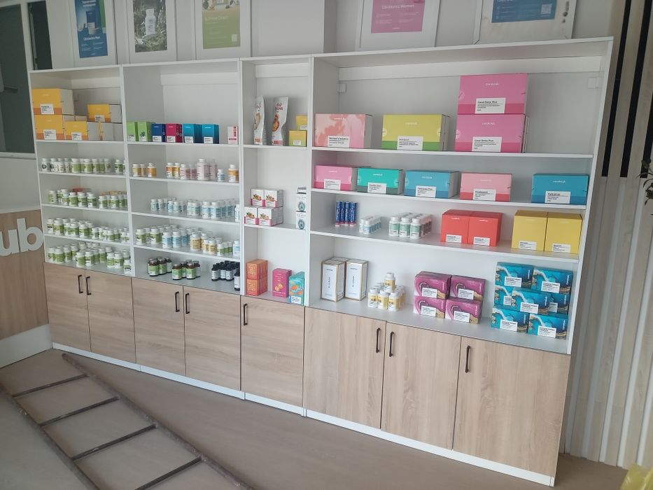 Шкаф ветрина.срочно