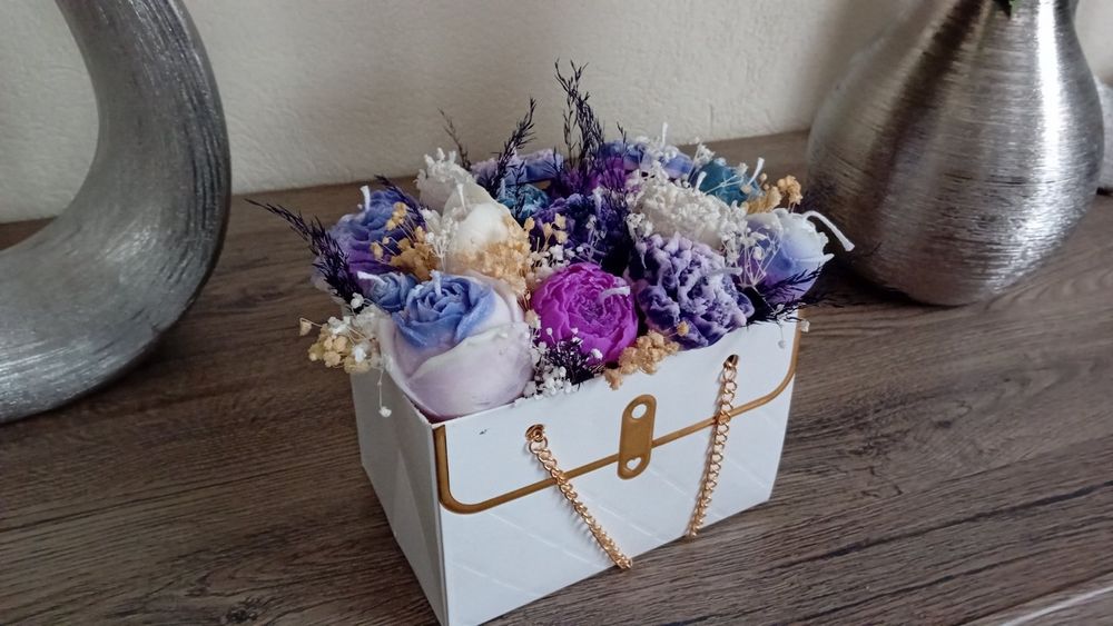 Вечен букет от ароматни свещи