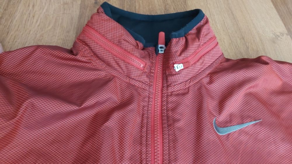 Bluză  de alergare Nike originală!
