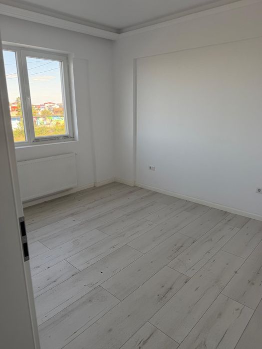 Proprietar închiriez apartament in Bragadiru  sos Alexandriei nr 226  Nemobilat 47 m pret 300€ Vizavi de leroymerlin