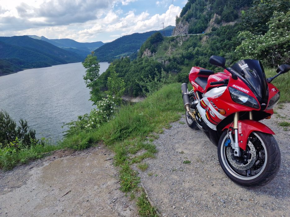 Yamaha R1 RN 04 2001