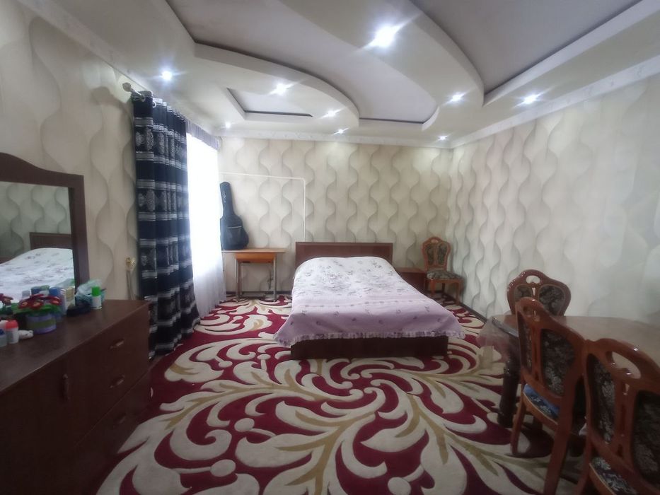 Продаётся двухэтажный дом.