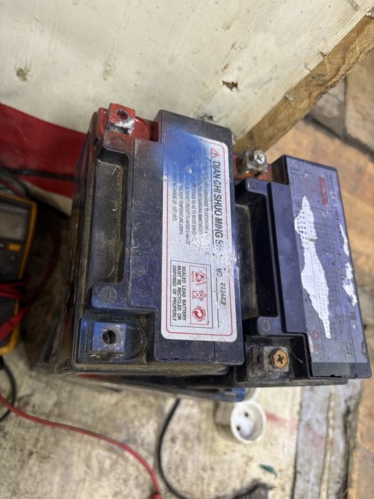 Карбиратор матор покришка м8