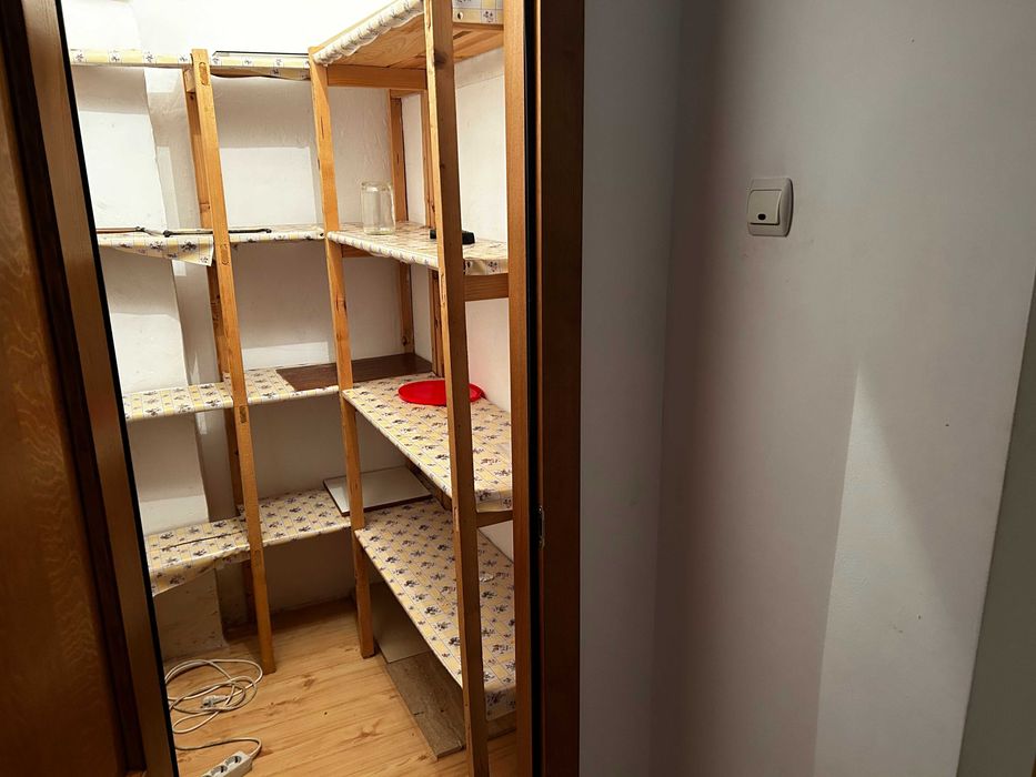Închiriez apartament 4 camere – Alba Iulia, str. Mircea cel Bătrân (Exclus agenții)