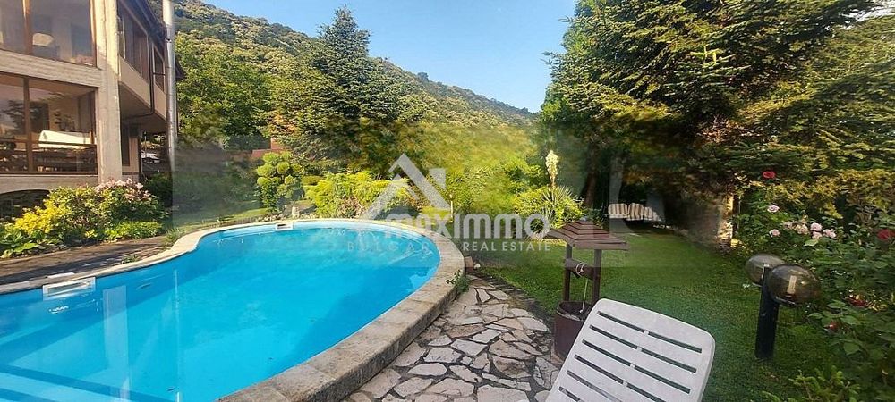 Продава се Къща в Варна, Аспарухово - 310 кв.м за 1420 €/кв.м - Снимка #3