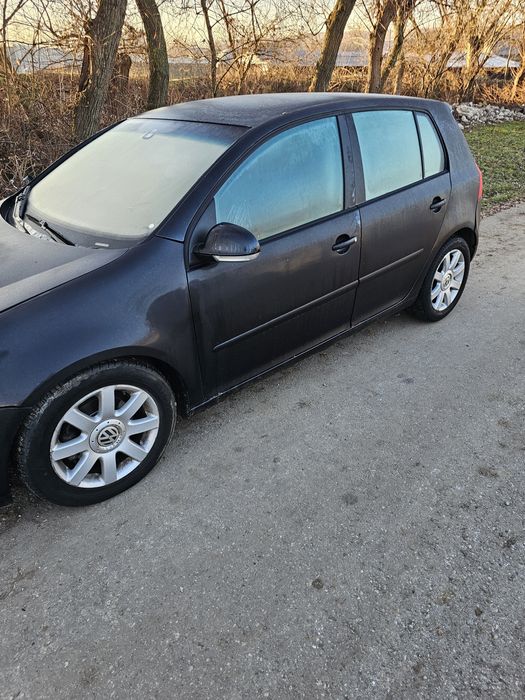 Dezmembrez vw golf 5 1.9 5 trepte