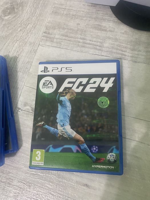 PlayStation 5 doua controllere, 3 jocuri