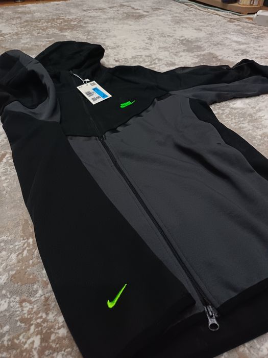 Nike Tech Fleece