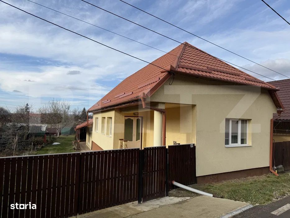 Casa de vanzare, 125 mp,  Petelea