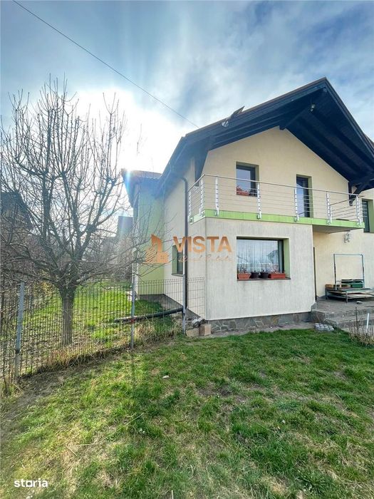 Casa solida, 4 dormitoare, 3 bai, 280 mp construiți, teren 1100 m