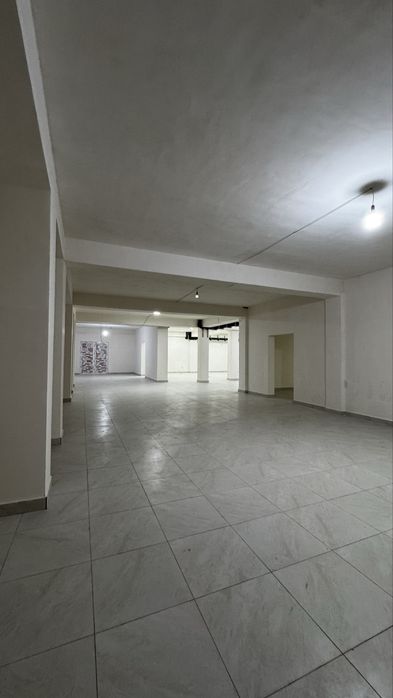 Сдается в Аренду  помещение  700м2  Поворот