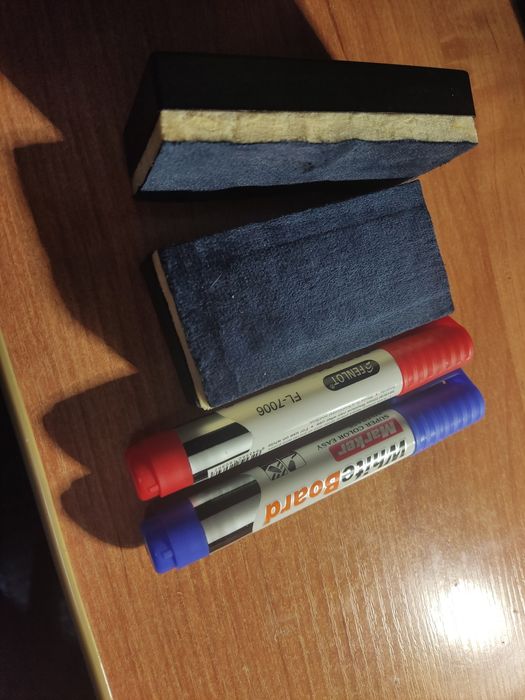Маркер и губка whiteBoard
