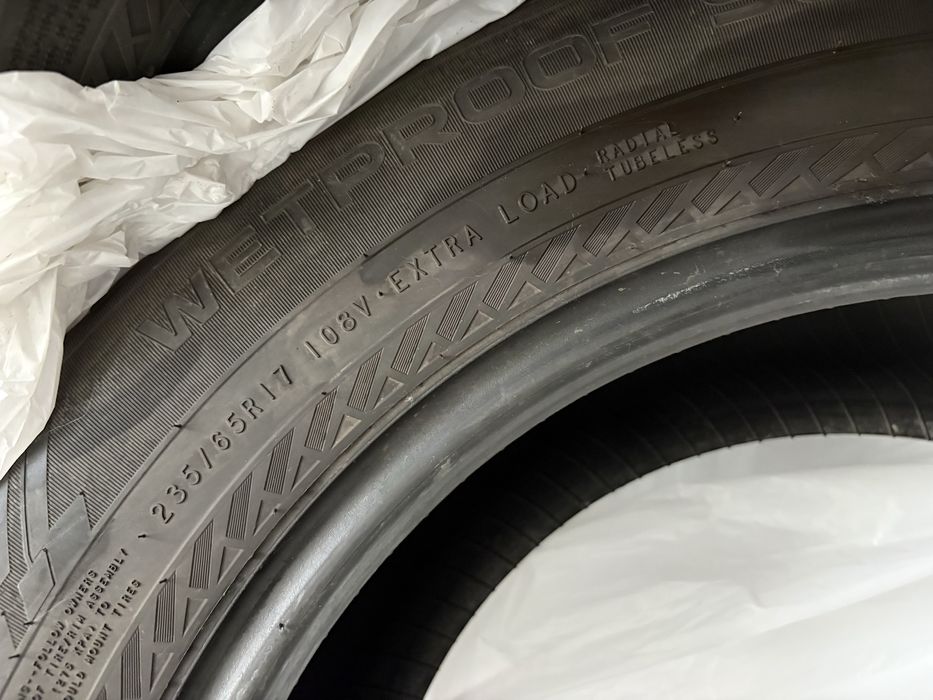 Set cauciucuri Vara 235/65R17 Nokian tubeless