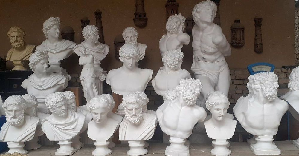 Продажа и аренда копии античных скульптур для оформления фотосессий.