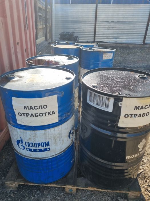 Отработка масло в бочках