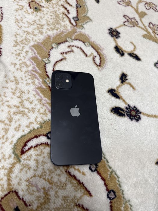 Iphone 12 . 64 гб