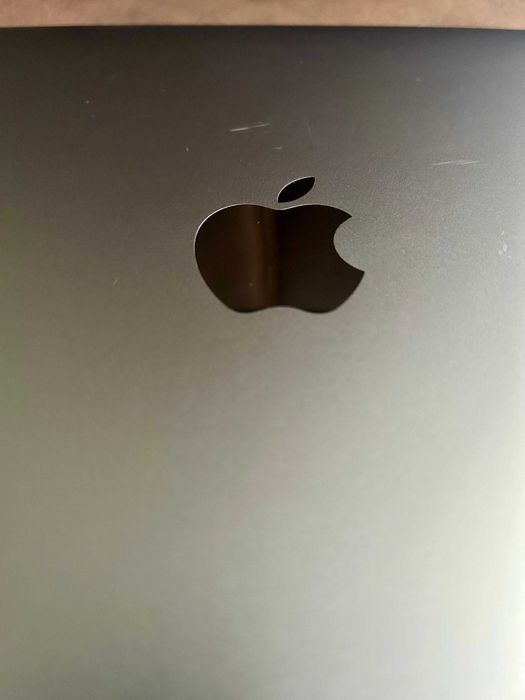 Macbook Pro M1 - 16GB RAM, 512 GB SSD