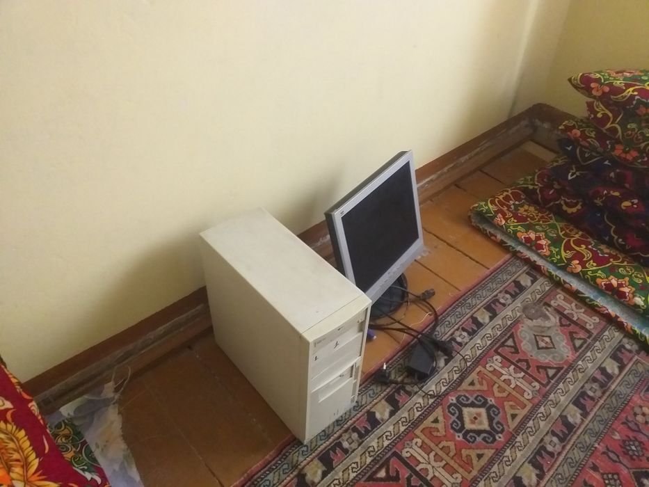 Кампютер сотилади озгина усталик иши бор