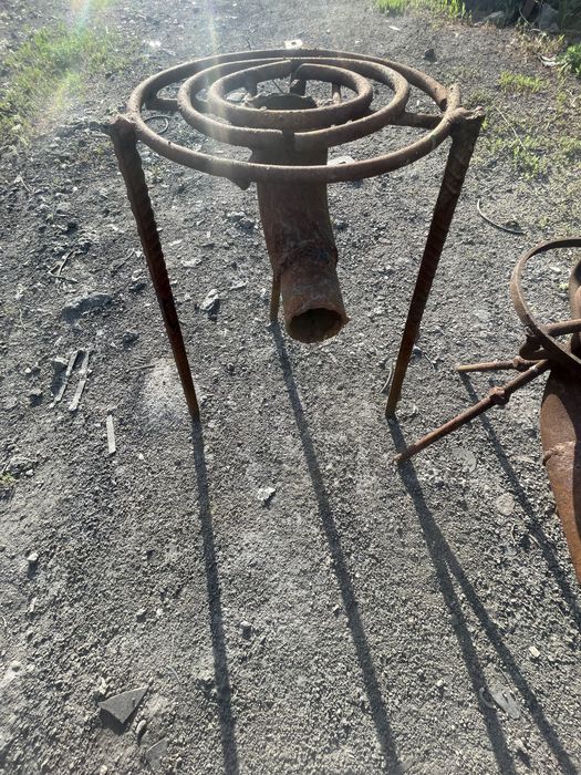 Тренога для пояльной лампы