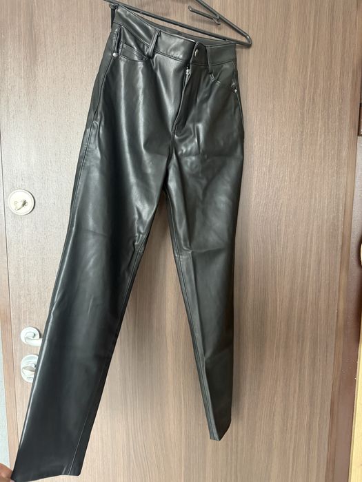 Кожен панталон Zara