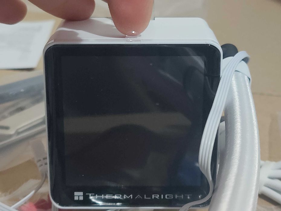 Cooler AIO Thermalright Frozen Vision 240 Display