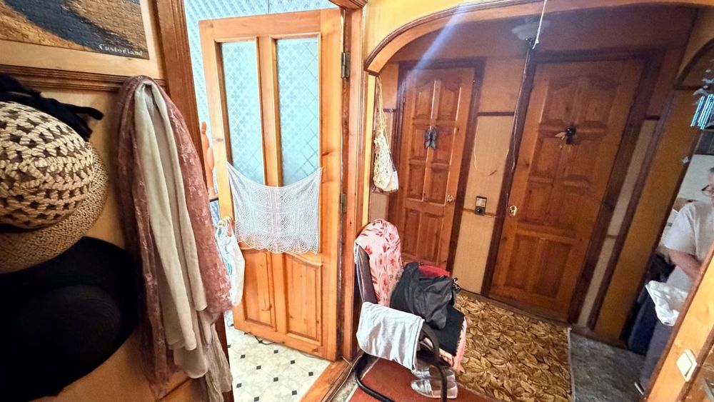 Срочно продается 2 комнатная квартира