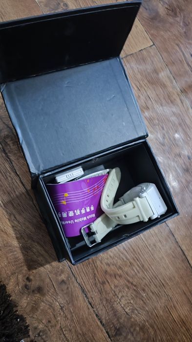 Продам смарт часы +1 в подарок