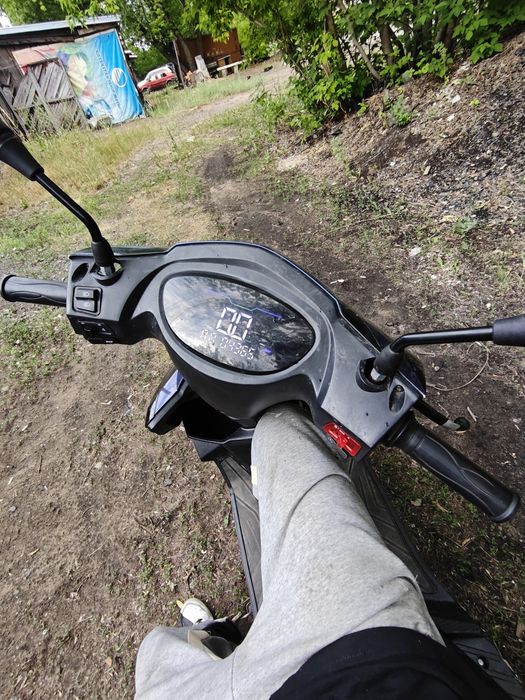 Продам скутер м8