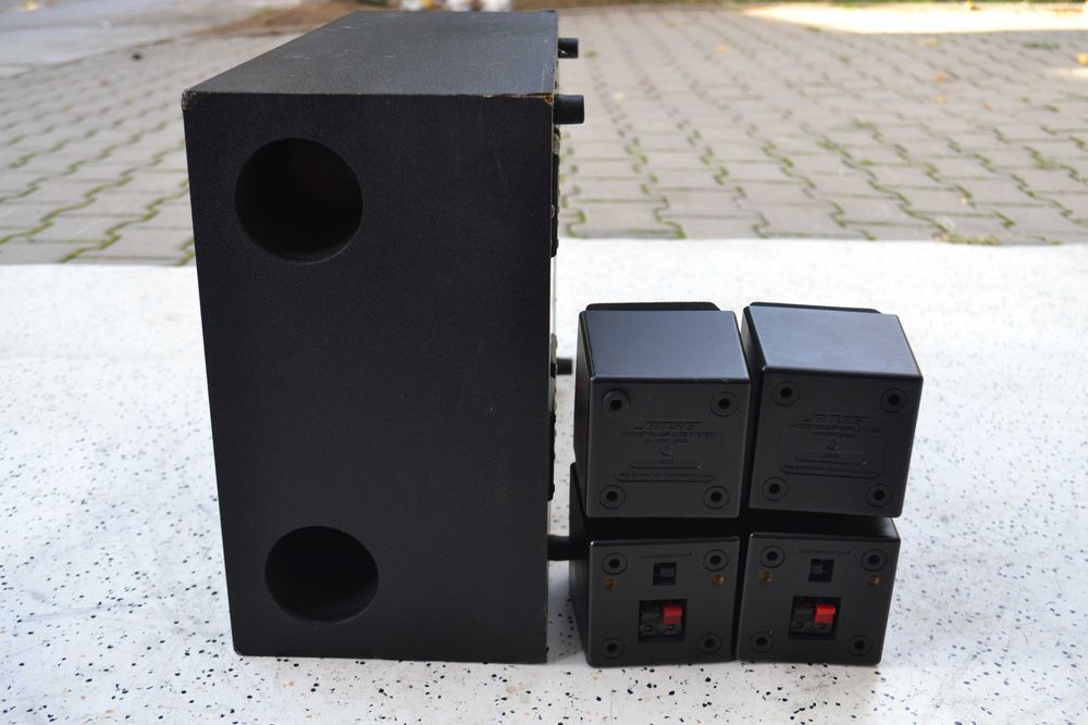 Subwoofer pasiv Bose Acoustimass + 2 sateliti Cube