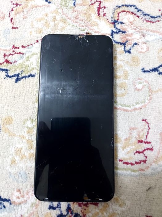 Самсунг А03 продам