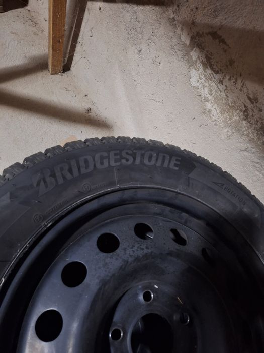 Зимные шины б/у.