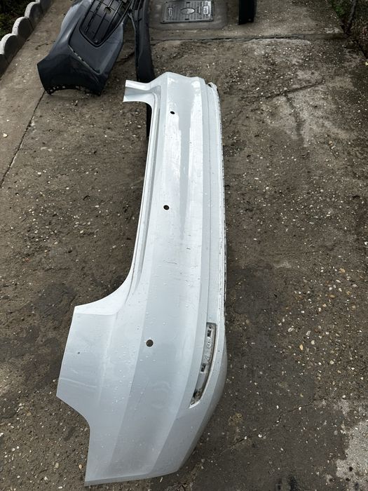Bară spate vw jetta 5C.