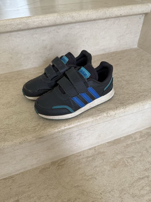 Детски маратонки адидас